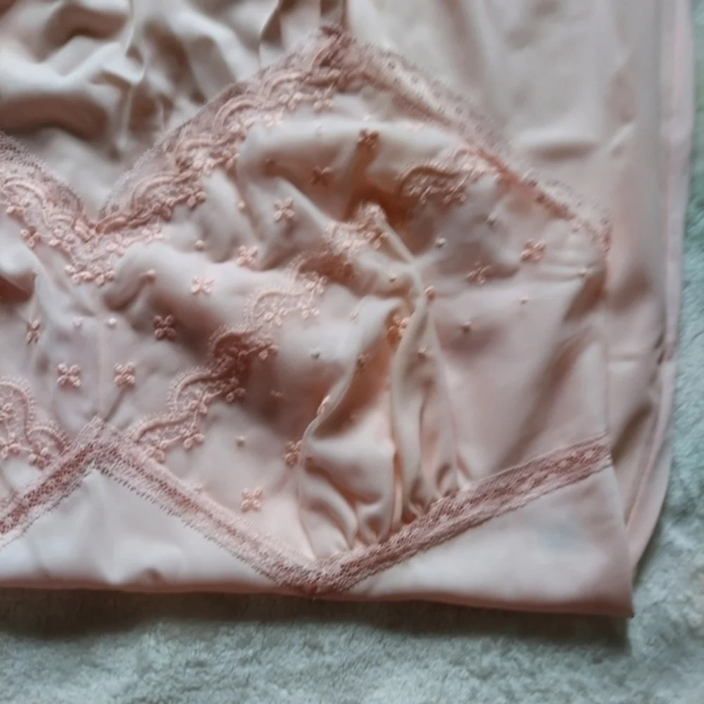 Vintage New Deadstock Pink Embroidered Kayser Slip Dress with original tags - Picture 9 of 15